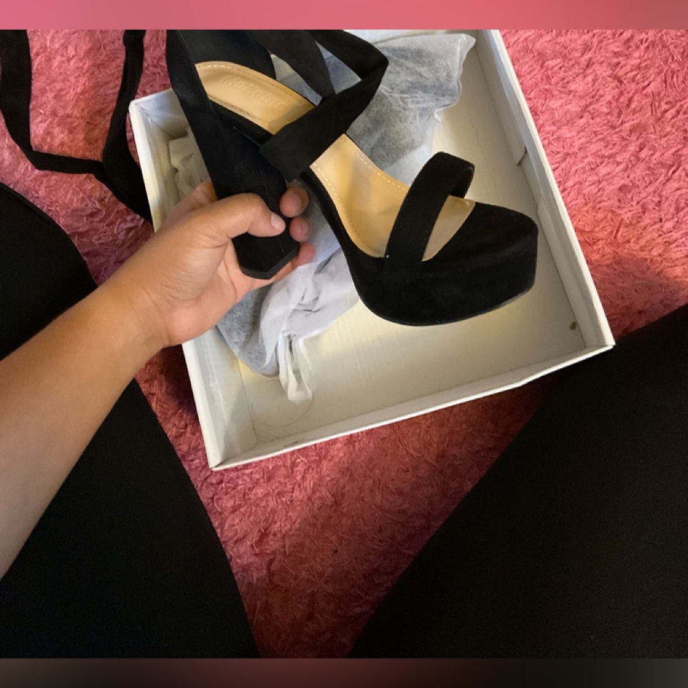 Lack strappy heel